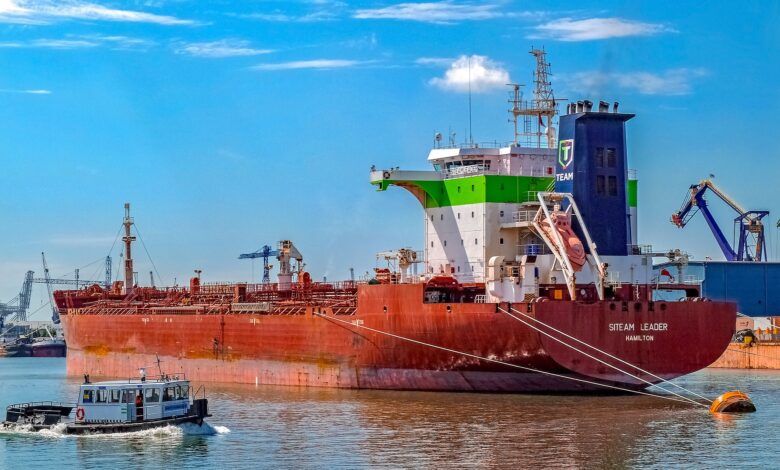 Komisja Europejska zakazała fuzji firm zajmujących się konstrukcją statków do transportowania skroplonego gazu LNG, aby zapobiec monopolizacji rynku.