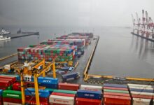 Kazachstan przekieruje ładunki z Rosji do łotewskich portów