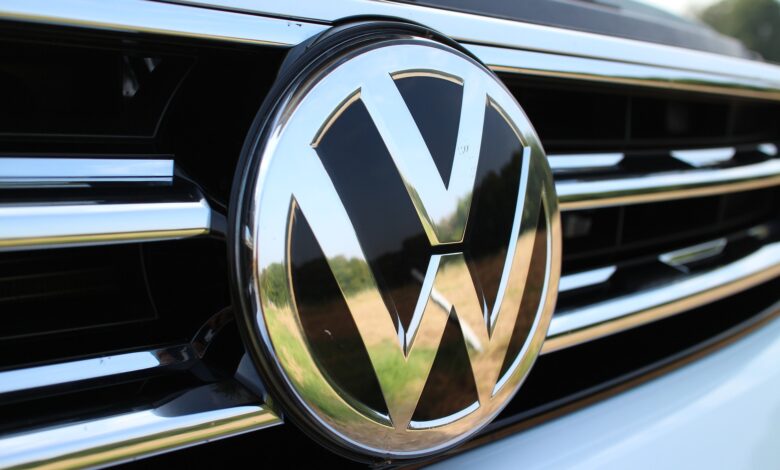 Z uwagi na zagrożenie wystąpienia pożaru, Grupa Volkswagen wycofuje hybrydy na całym świecie.
