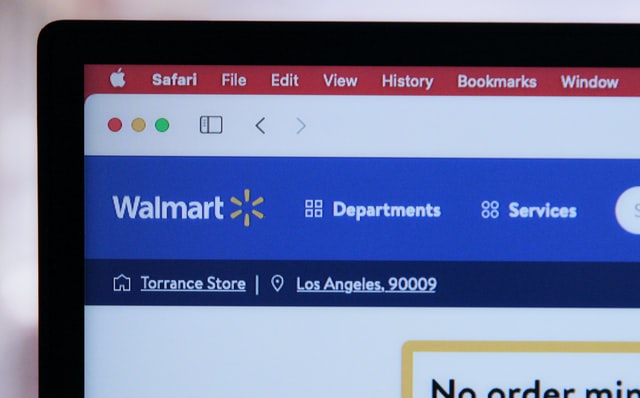 Sprzedaż e-commerce Walmart wzrosła, ale zyski zmalały