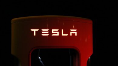 Nowe akumulatory Tesli badane w ośrodku naukowym Tesla Advenced Battery Research w Kanadzie mogłyby być używane nawet przez 100 lat.