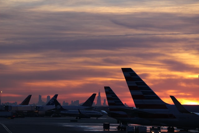 Amerykańskie linie lotnicze zrekrutowały prawie 5 000 pracowników