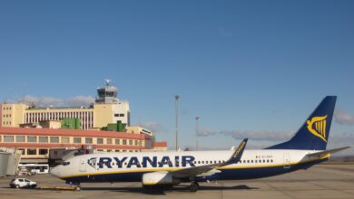 Ryanair oferuje tanie bilety poza szczytem sezonu, aby podtrzymać ruch wakacyjny. W ofercie znajduje się 750 połączeń.