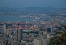 Izrael sprzedaje port w Hajfie