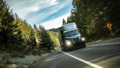 Daimler Trucks przekazał pierwsze egzemplarze eCascadia