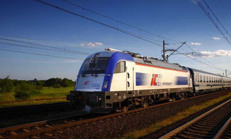 Popularność polskiej kolei rośnie