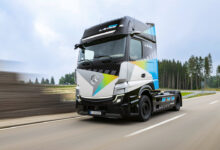 DB Schenker kupuje ciężarówki elektryczne eActros LongHaul 