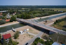 Nowy obrotowy most w Nowakowie już dostępny dla kierowców