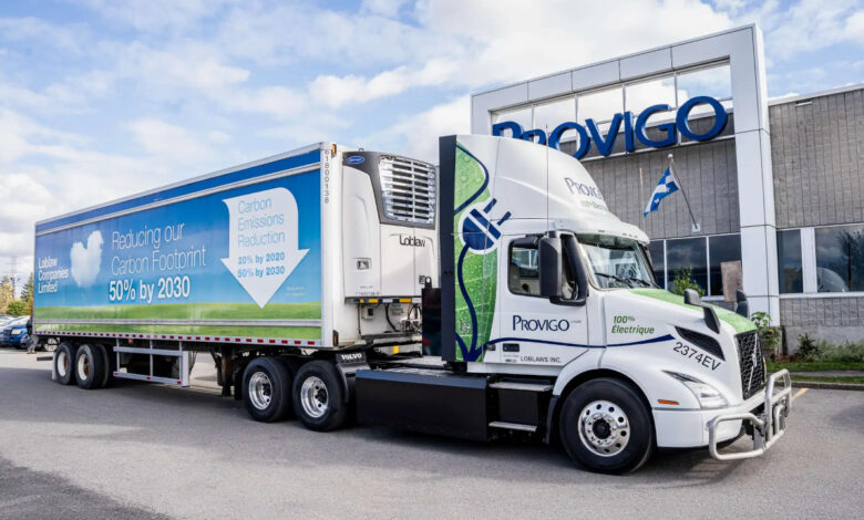 Elektryczne ciężarówki Volvo wożą żywność w Kanadzie