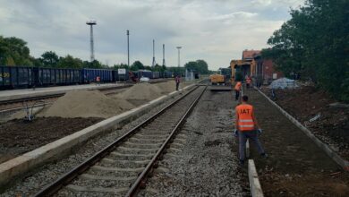 Inwestycje kolejowe w Polsce zagrożone? Brakuje pieniędzy!