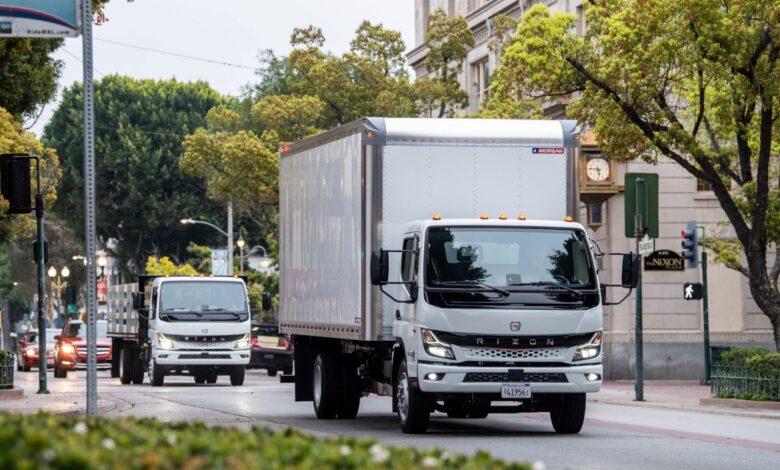 Pierwsze elektryczne ciężarówki Rizon wyjechały na ulice Ameryki