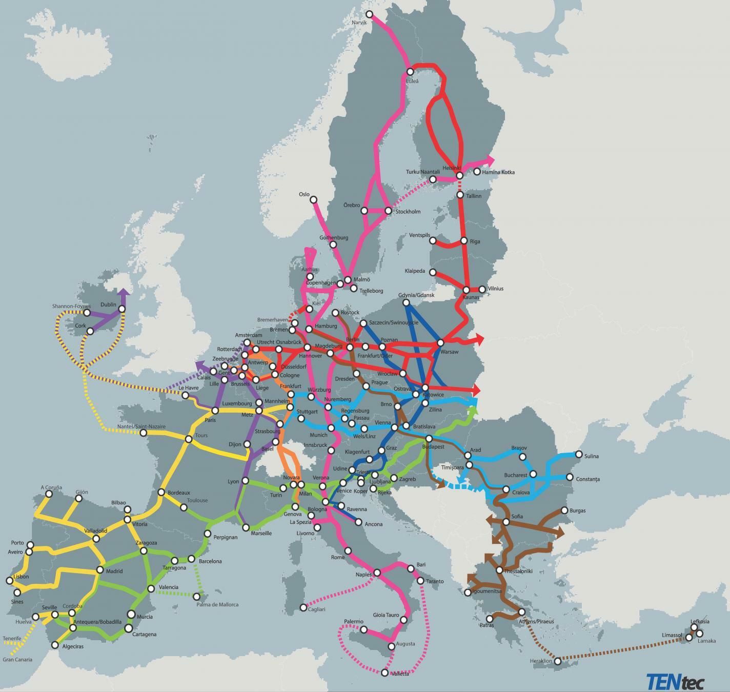Europa się zbroi? Komisarz UE: Europejska sieć transportu musi być dostosowana do potrzeb wojska