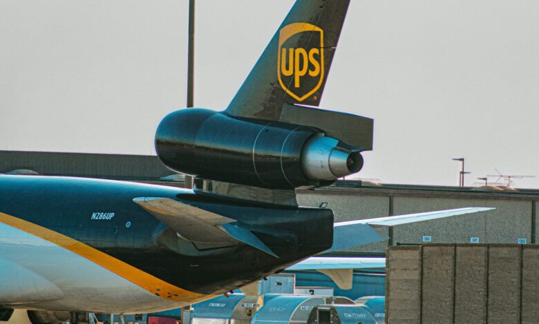 UPS zastąpi FedEx! Po raz pierwszy od 20 lat!