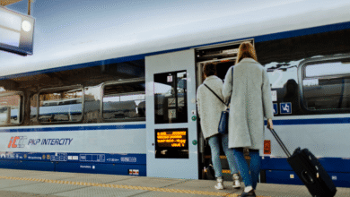 Bilety PKP Intercity kolej transport kolejowy pociąg pasażerowie