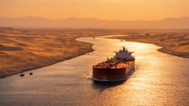 Kanał Salmana Ormuz statek żegluga pustynia