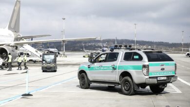 Wtargnął na płytę lotniska samolot lotnisko